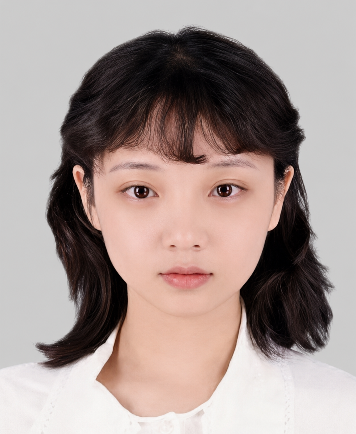 诸诗荟证件照